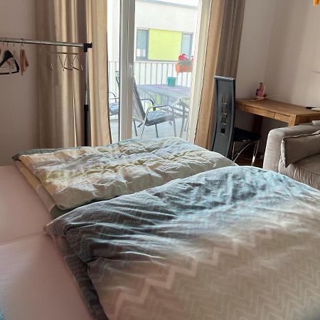 Schoenes Zimmer In Zentraler Lage Ulm Exteriér fotografie